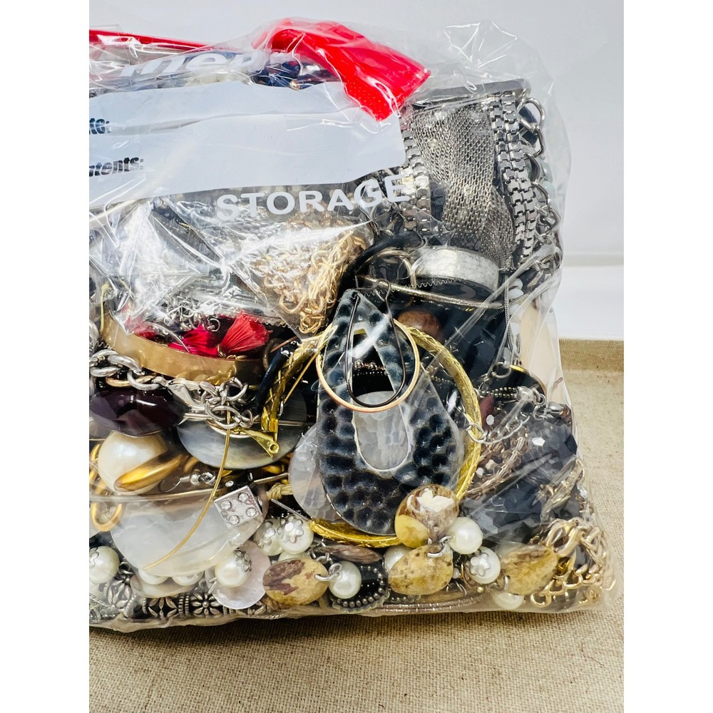 Vintage & Modern Gold & Silver Tone Mixed Metal Scrap/Wearable Jewelry Lot 8lbs - Picture 12 of 16